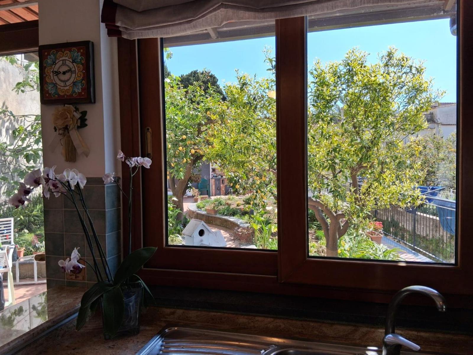 Il Giardino Dei Gigli Apartment Мета Екстериор снимка