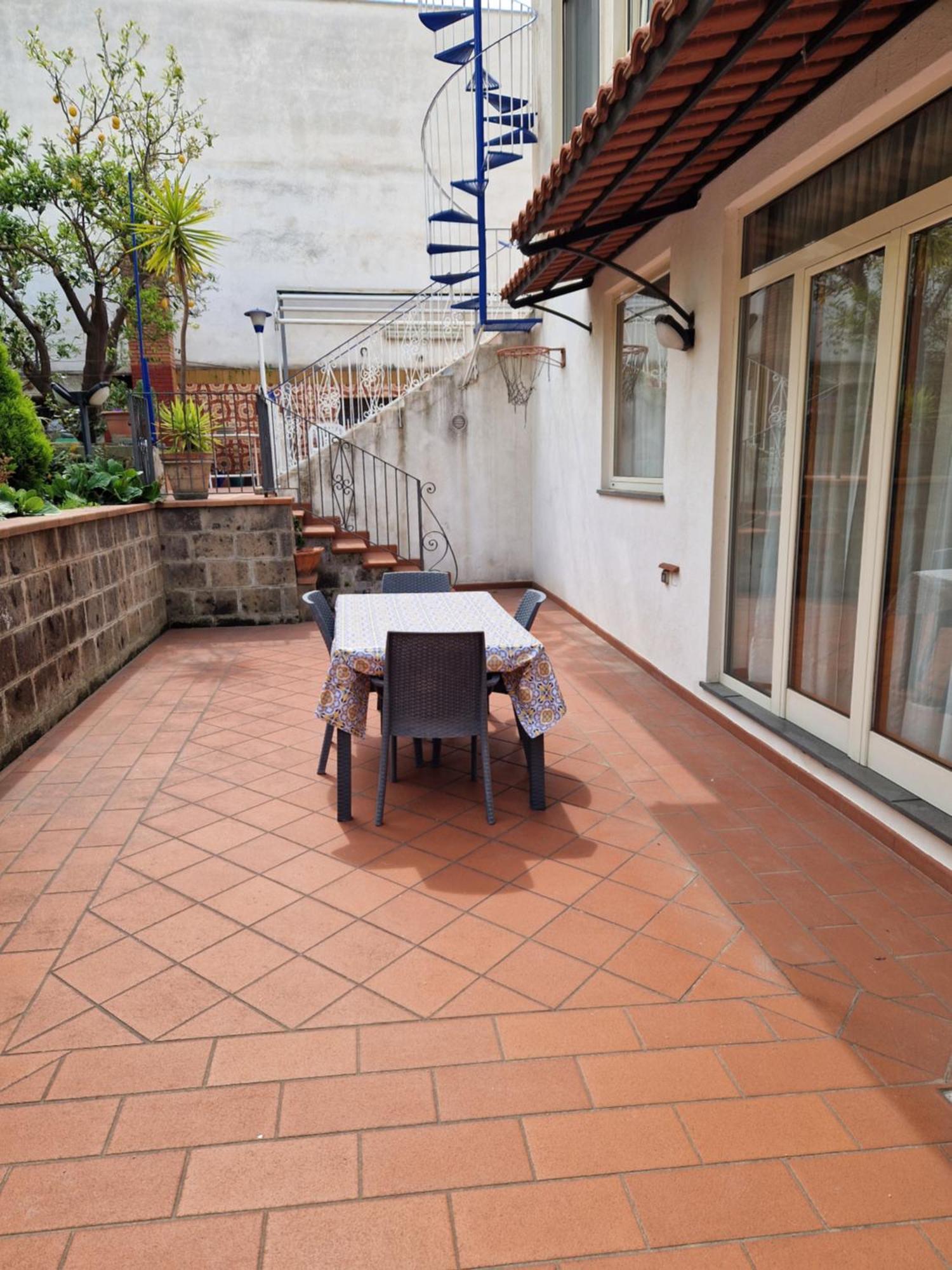 Il Giardino Dei Gigli Apartment Мета Екстериор снимка