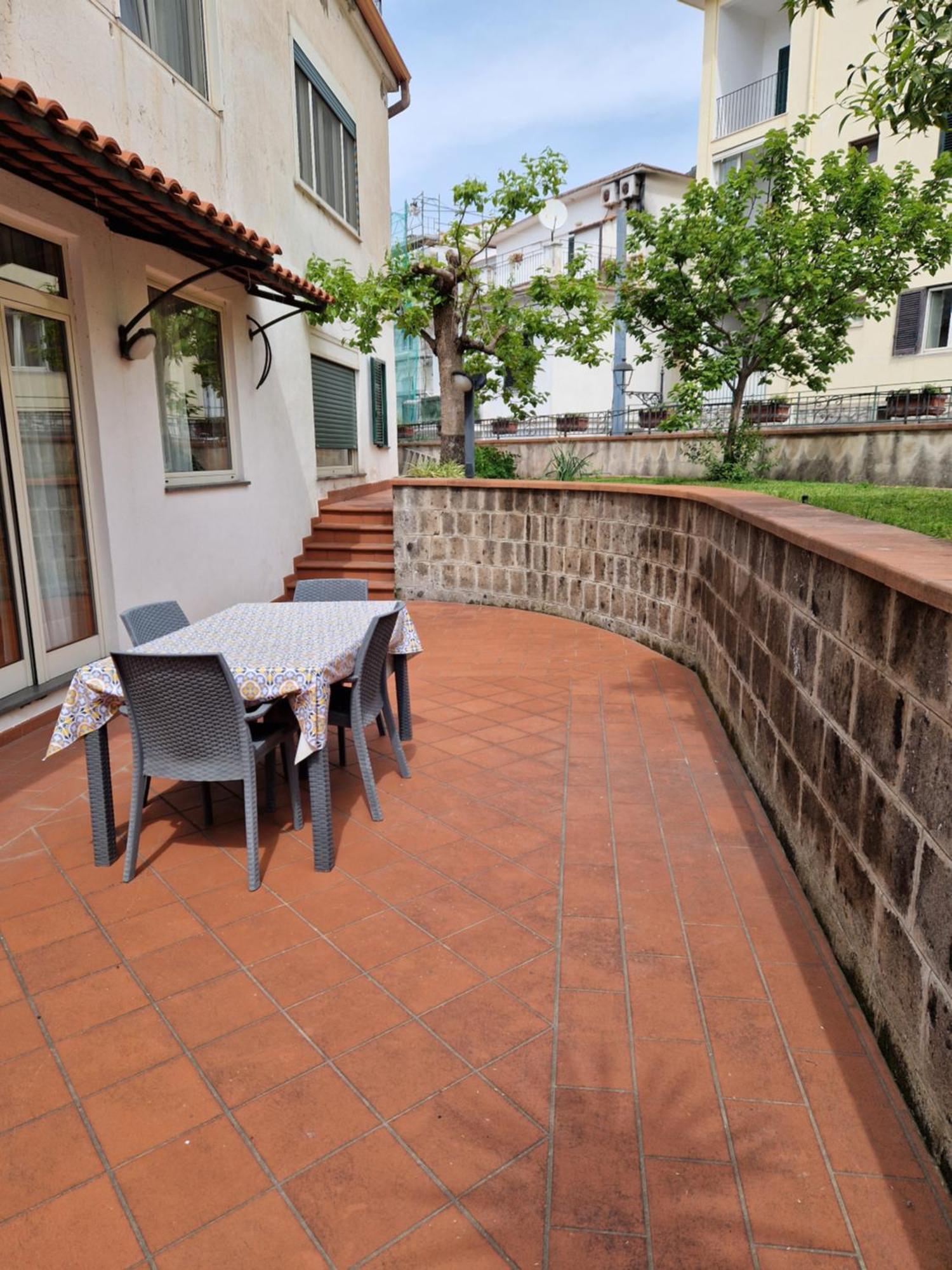 Il Giardino Dei Gigli Apartment Мета Екстериор снимка